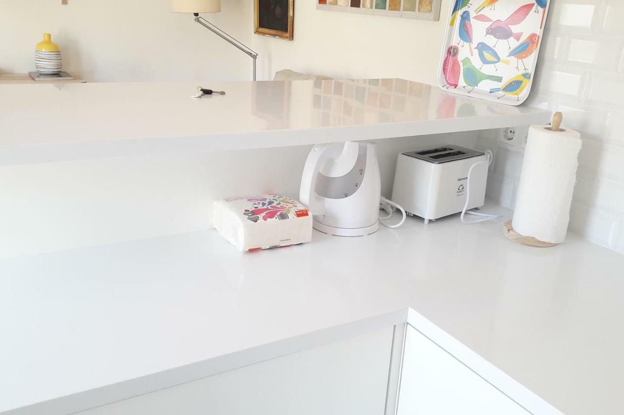 리스본 Modern Cosy Flat With Terrace In Campo De Ourique. 아파트 외부 사진