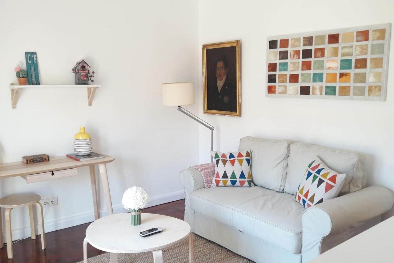 리스본 Modern Cosy Flat With Terrace In Campo De Ourique. 아파트 외부 사진