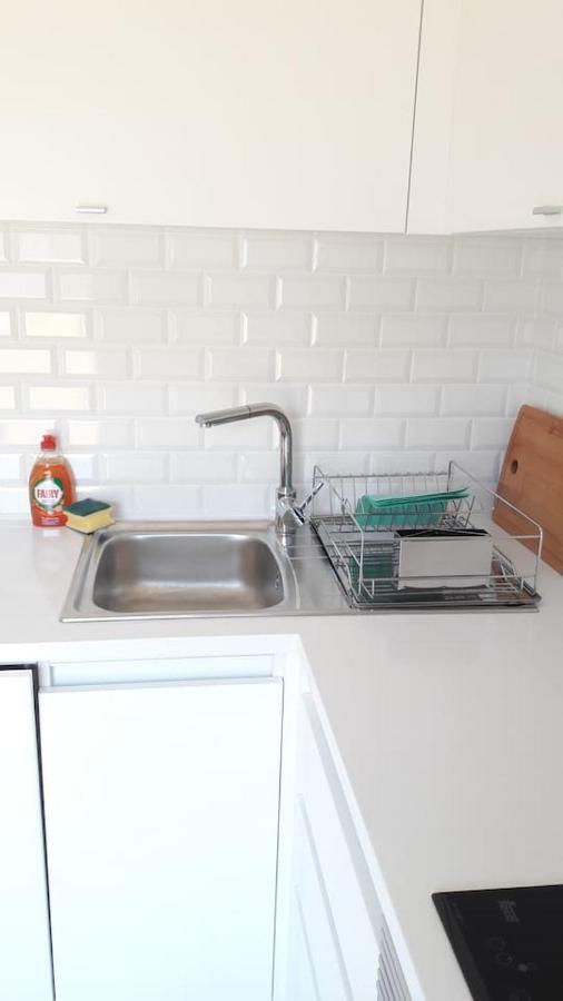리스본 Modern Cosy Flat With Terrace In Campo De Ourique. 아파트 외부 사진